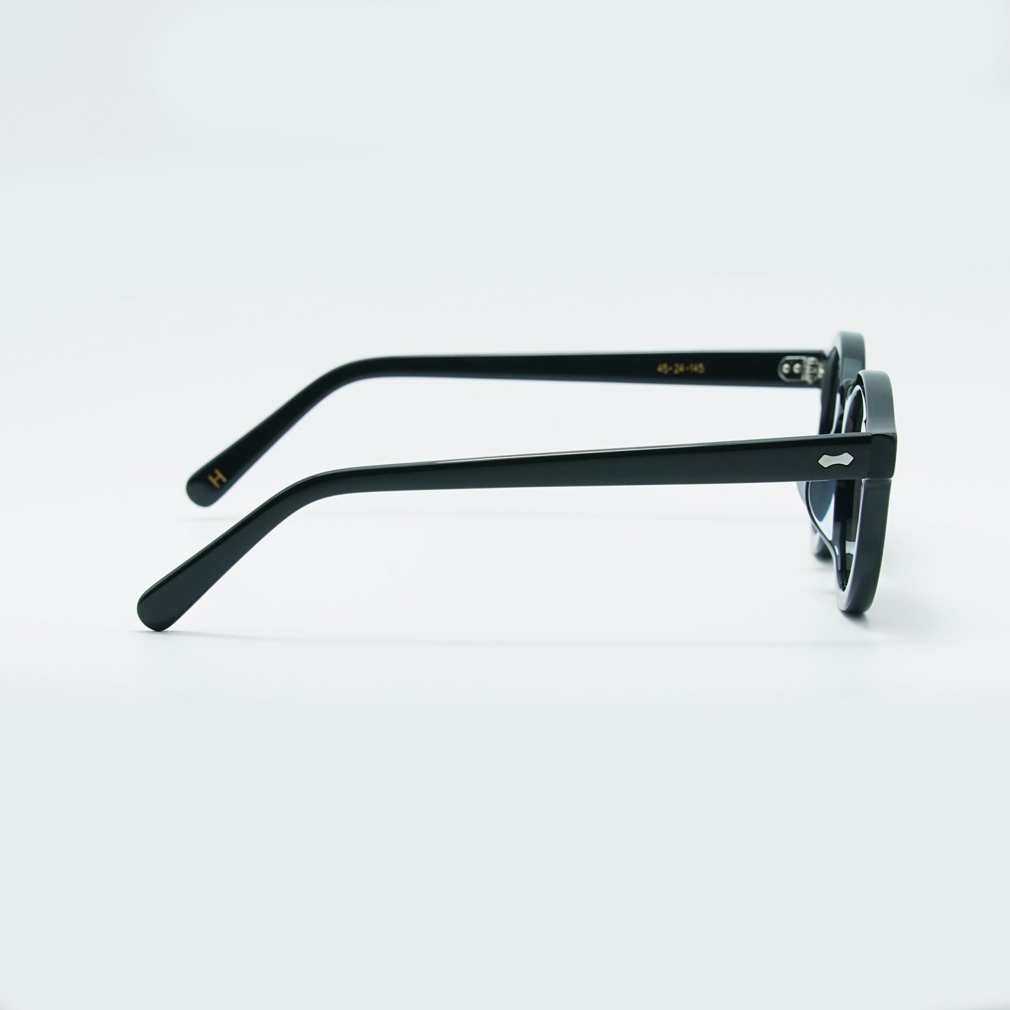 H-04 | BLK-BLK