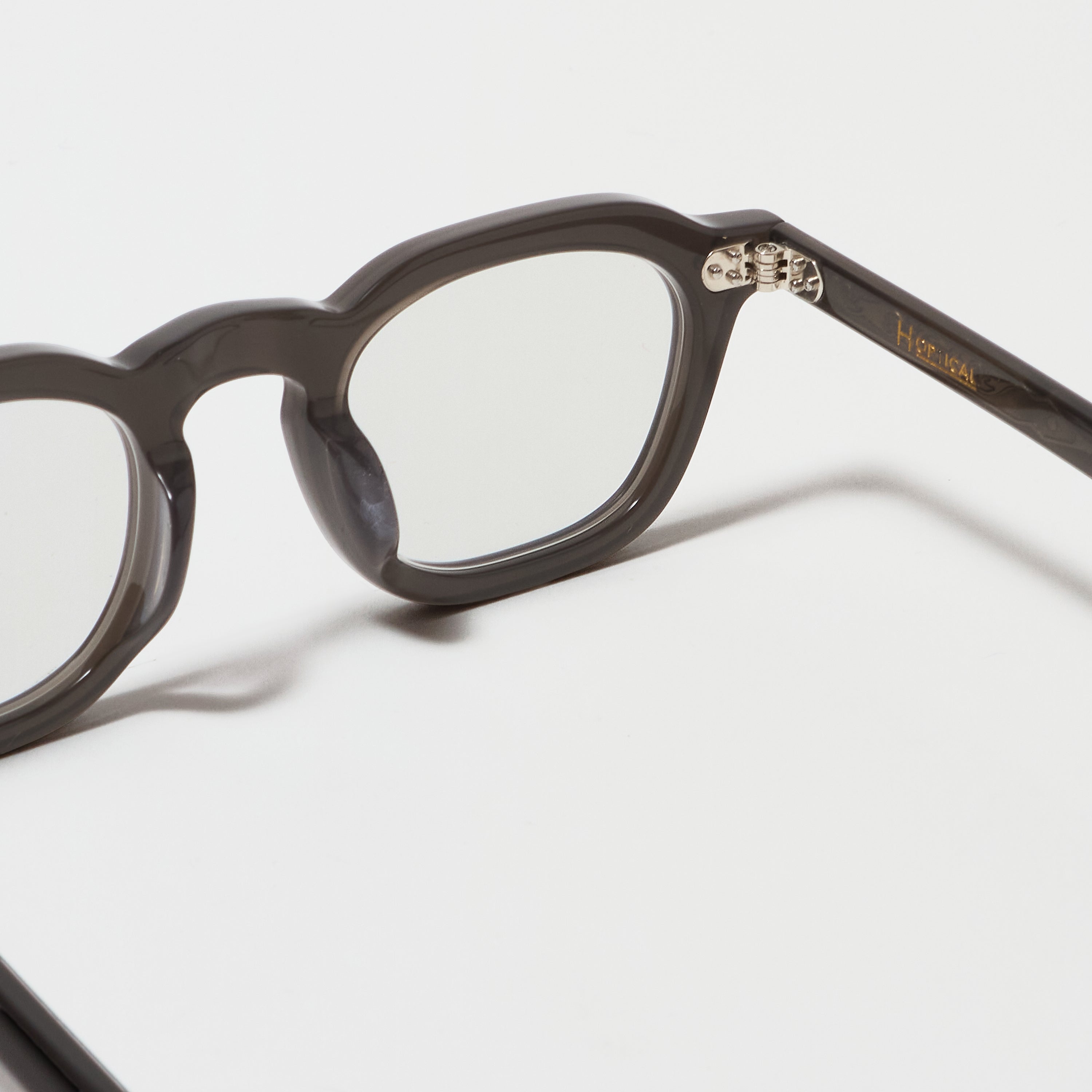 H-09 | SMK CCL-PT.GRY – H OPTICAL